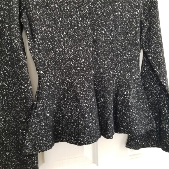 👠 H&M Black Speckled Peplum Bell Cuff Top - Picture 4 of 10
